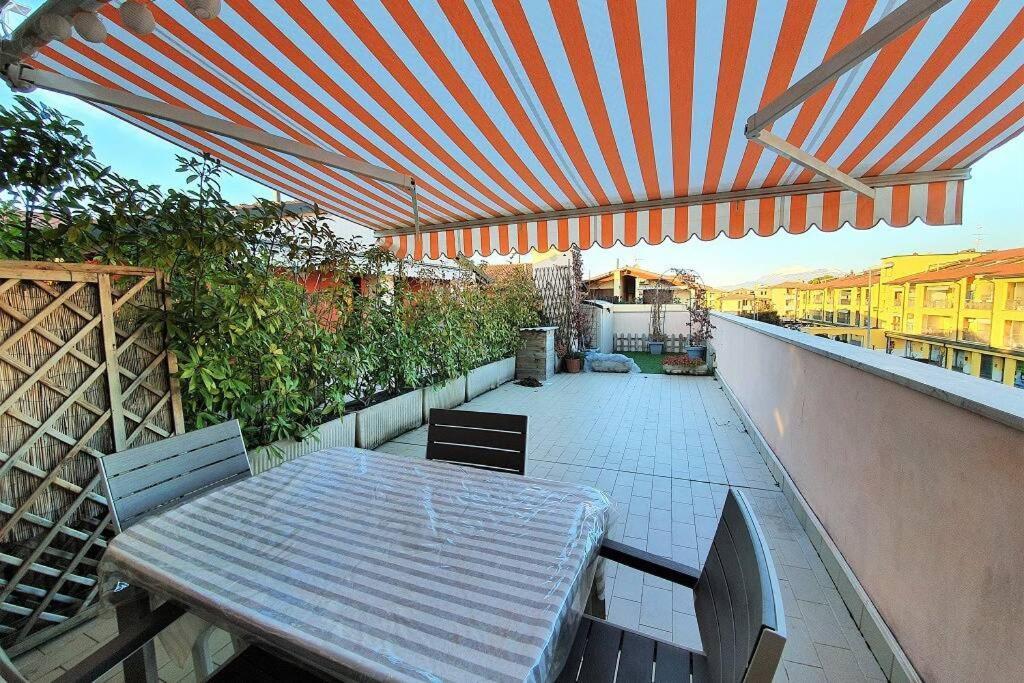Il Torchio Rooftop Apartment With Wide Terrace Sirmione Ngoại thất bức ảnh